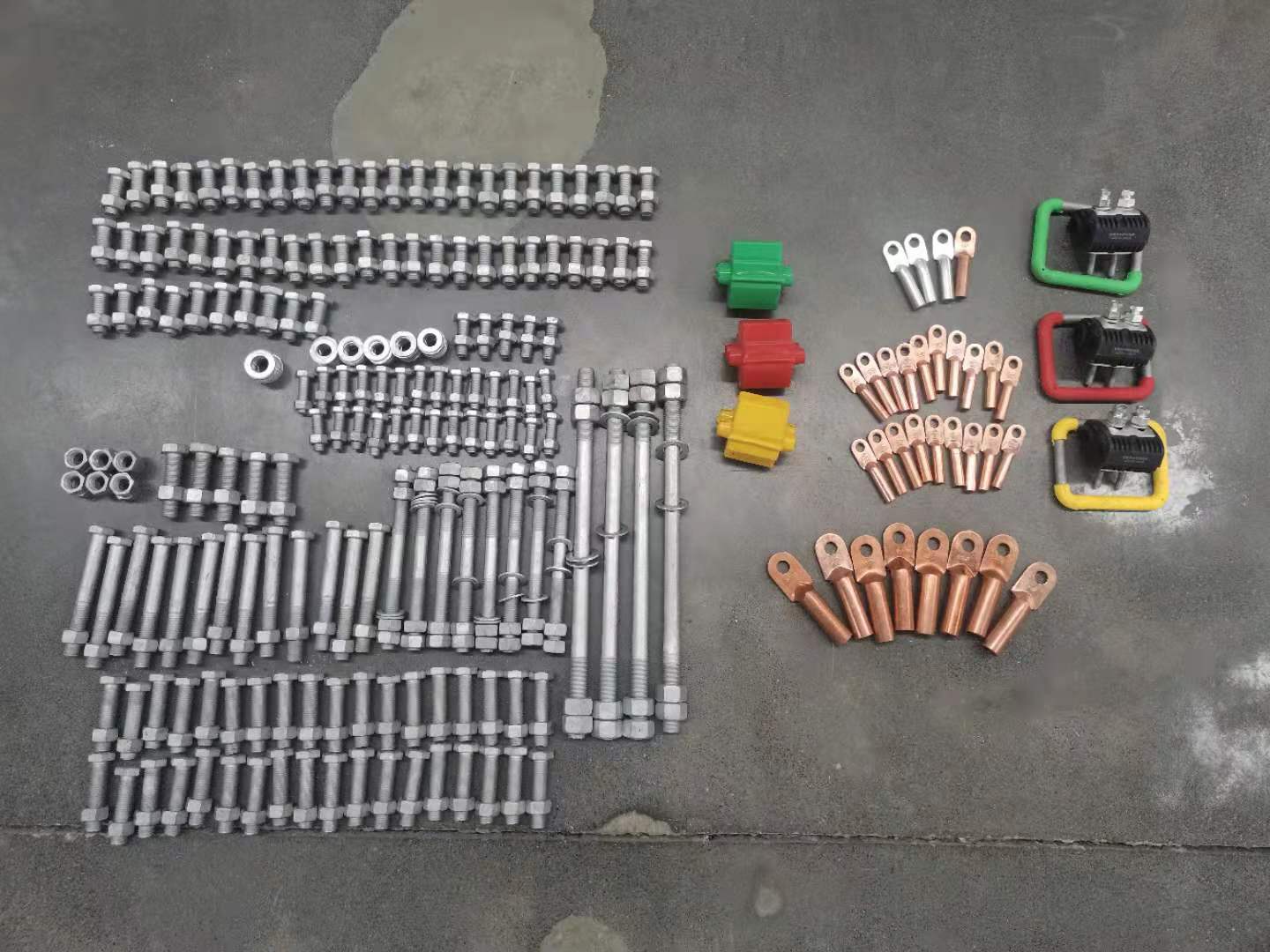 電力鐵塔，電力鐵附件